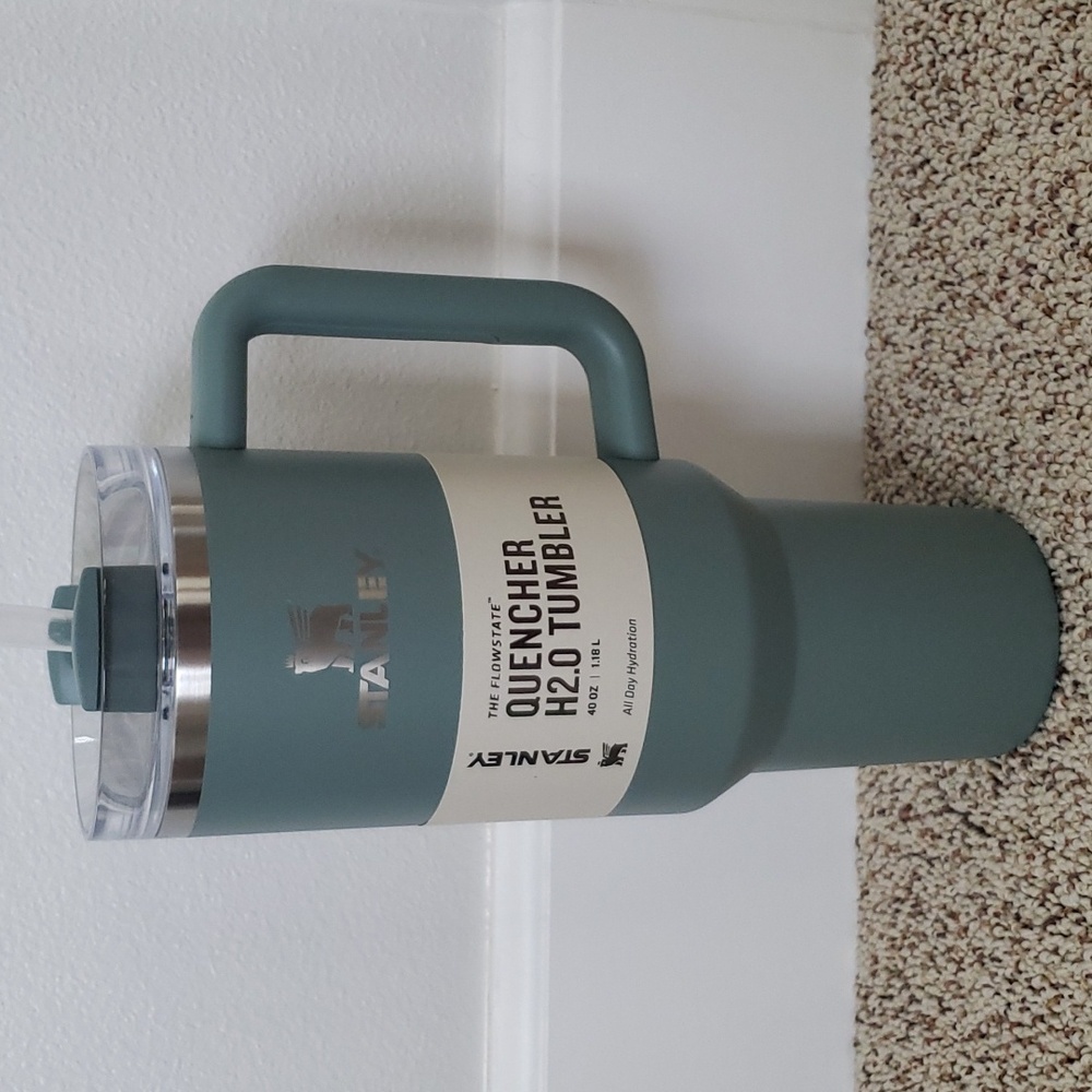 NWT 40oz Stanley tumbler- color is Shale